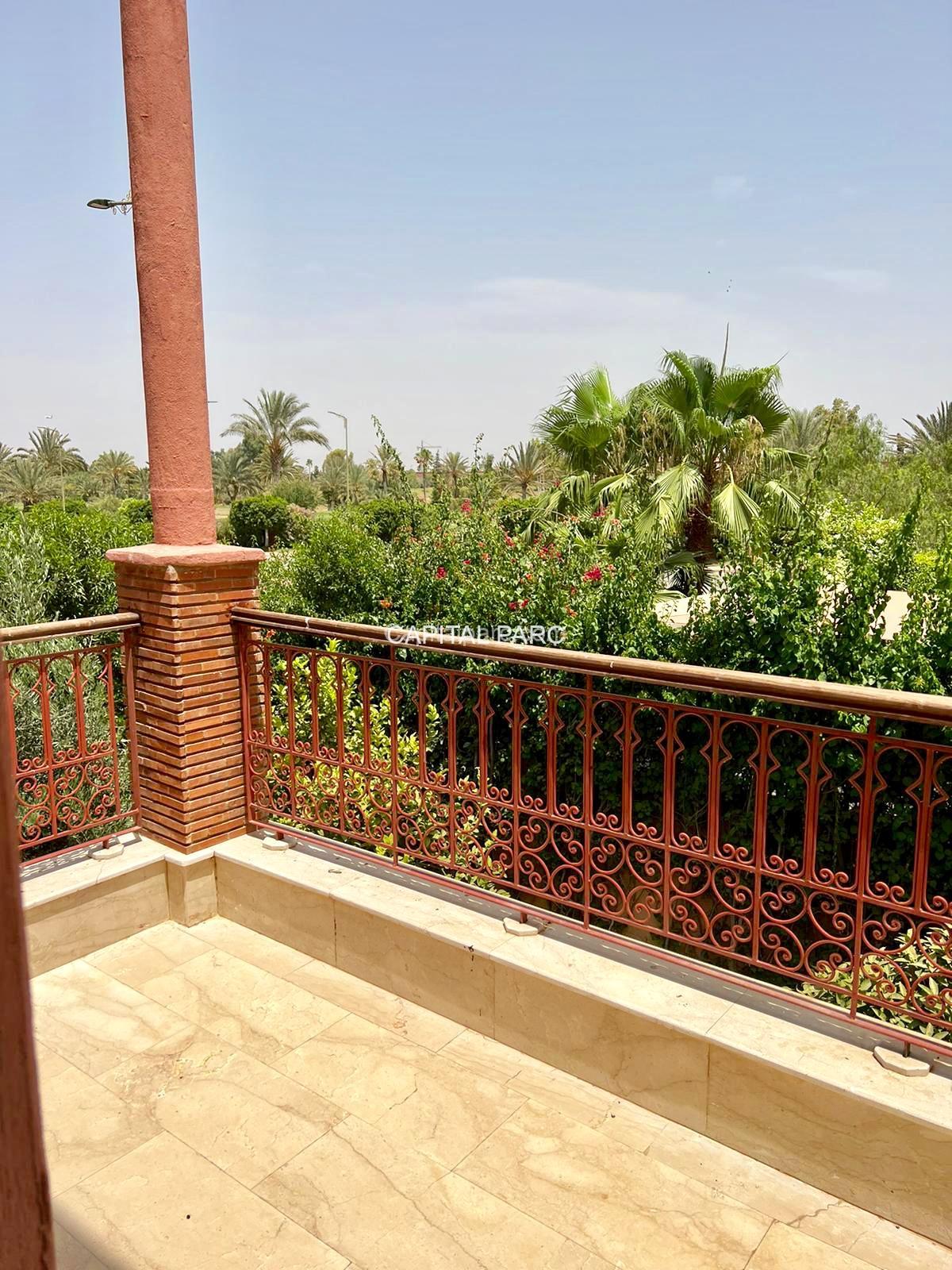 24D06C9D C16B 4722 9651 0BF8789EB061