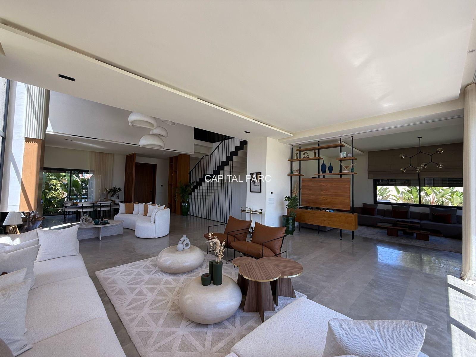 83ca4529 6c93 4013 9f40 282a27ac06d0