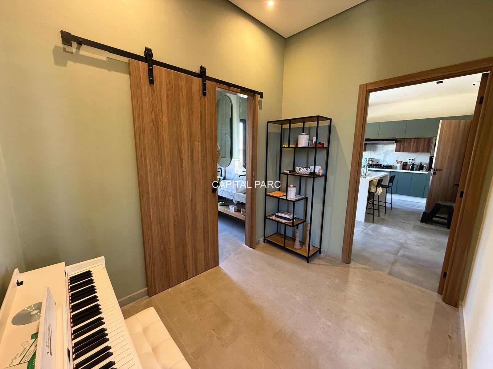 8e56309e F978 44d4 93a5 A62d4d151467