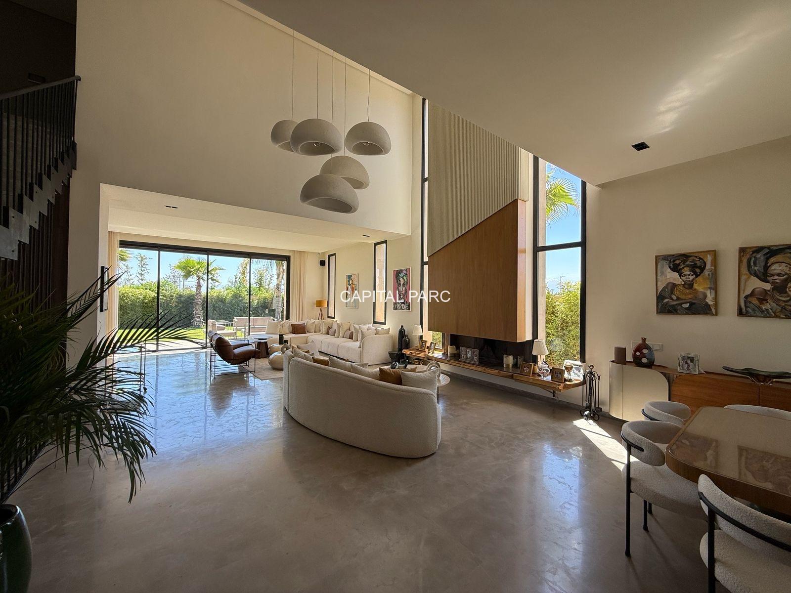 9825a979 Db62 4ebe Aa80 C4d9c14960a7