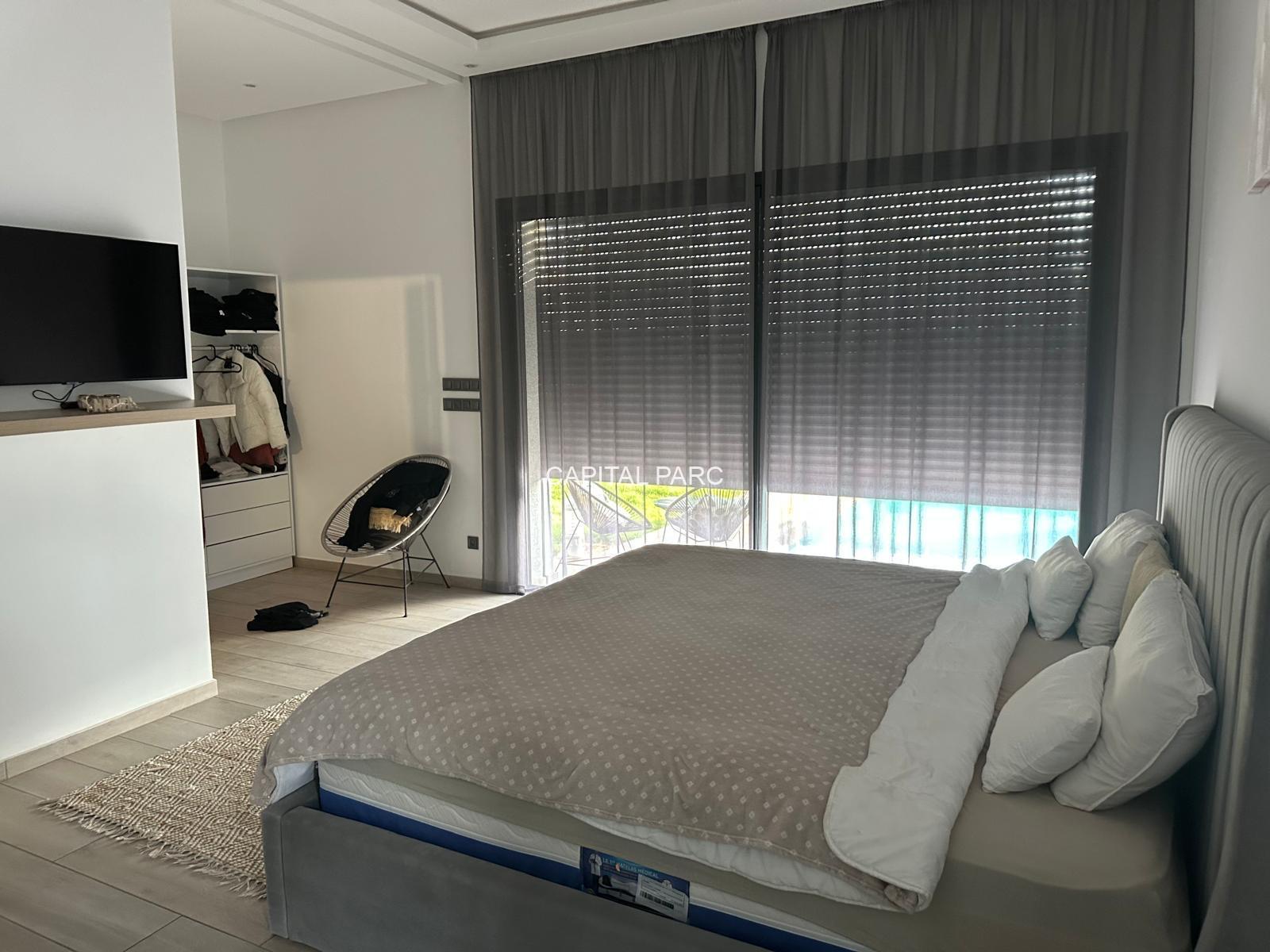 1ef858d8 A77f 45a3 9246 A33594aeac3e