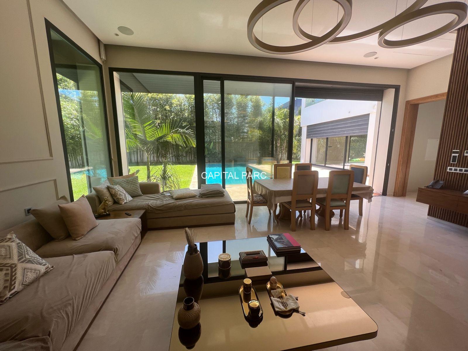 822e3ebb Dcc2 4bf9 8692 7921292776f3