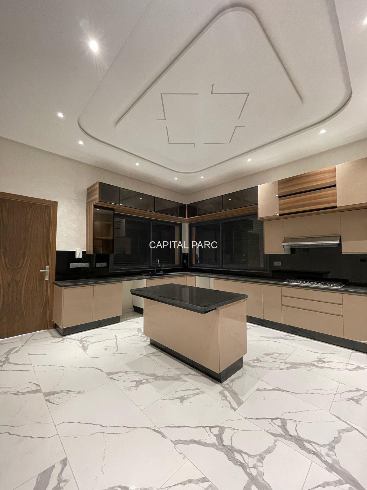 Ca90b79a A865 4d28 Bf98 A249aea97251