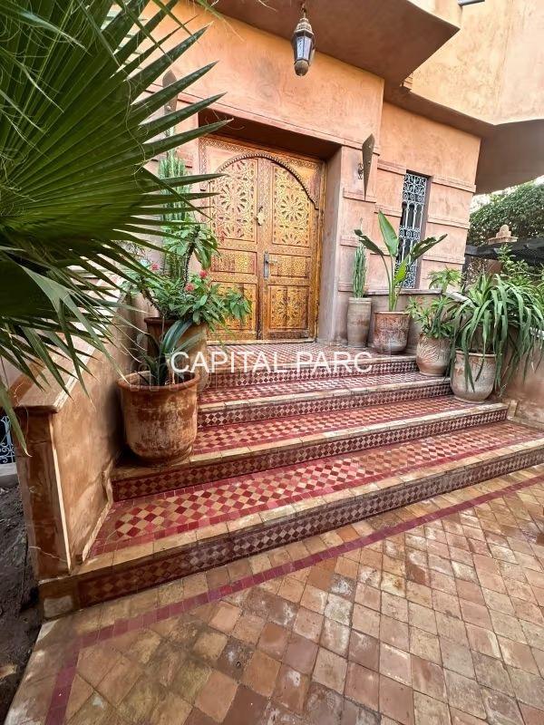 A24d8f47 B860 4047 9366 31d1ae573153