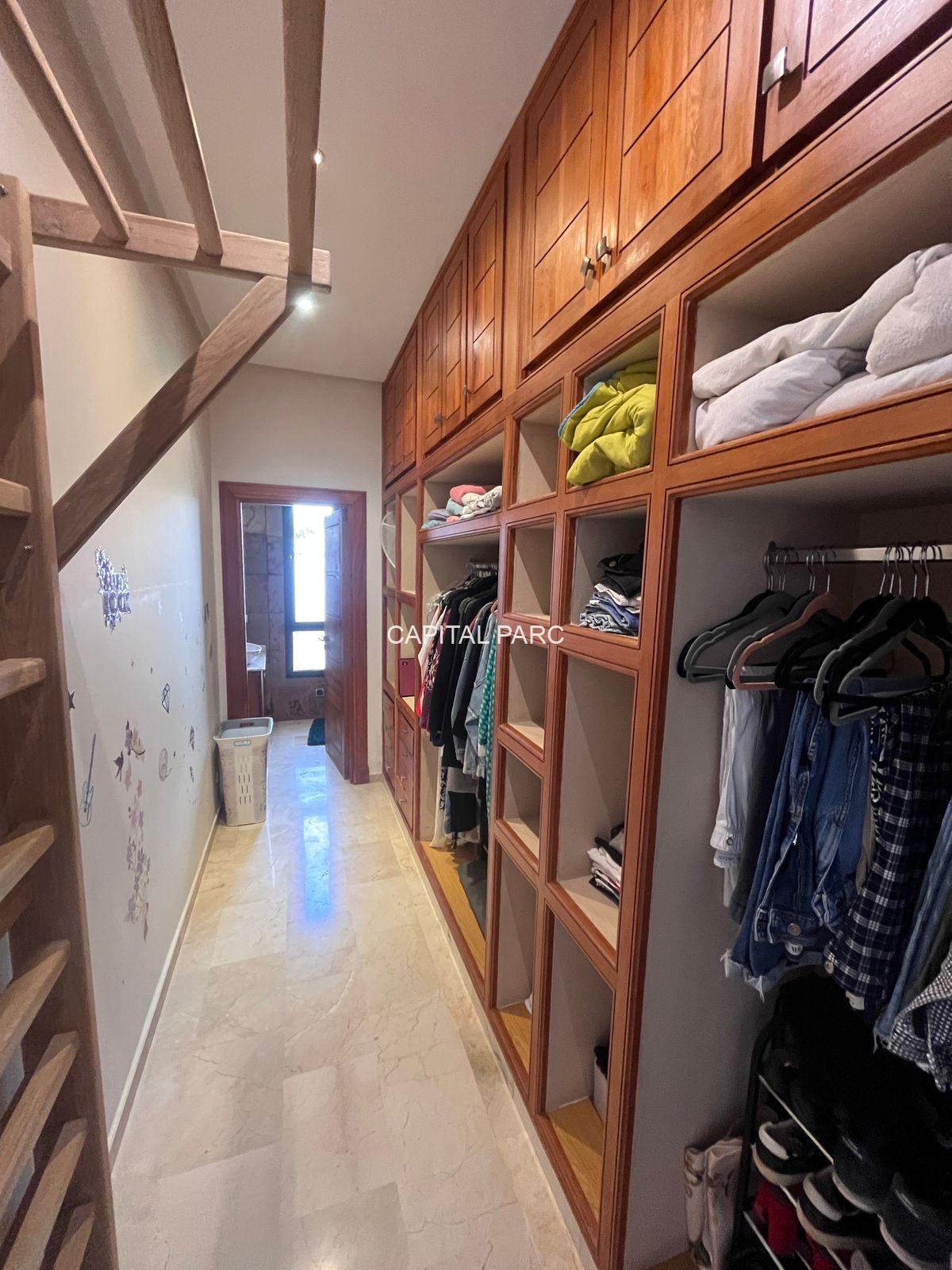 00f2aa44 9c2d 4df2 80ee e2bf29207d4c