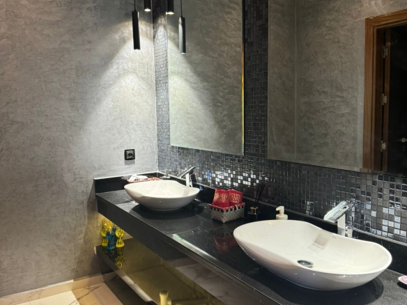 0ca8f9a9 023a 4263 bd07 f456f5b666f3