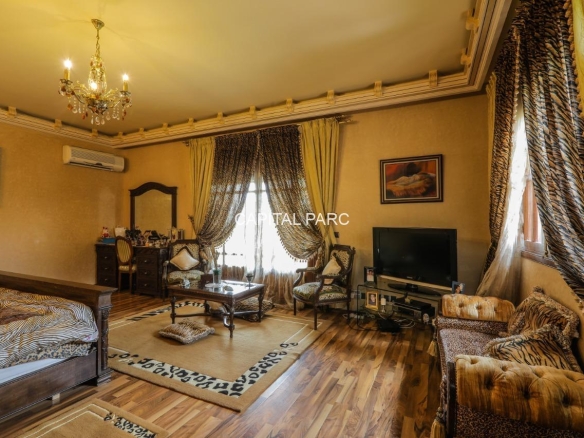 59a576aa f0d5 4656 a32c c5cac5fec9c8