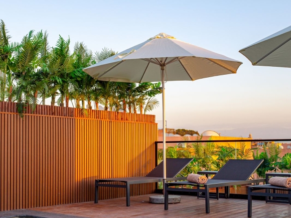 7d9857fb 0bd2 4956 b1da a8511e8bacd1