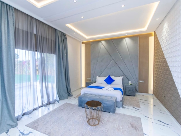 8377ea9d c884 4ae6 a5f8 6f24dd36678f