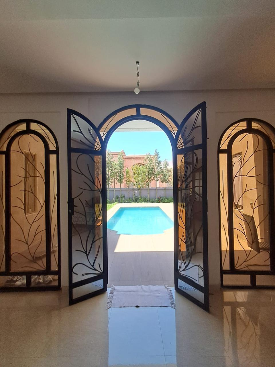 85bac00b eba9 4088 a4ad f209d1005976