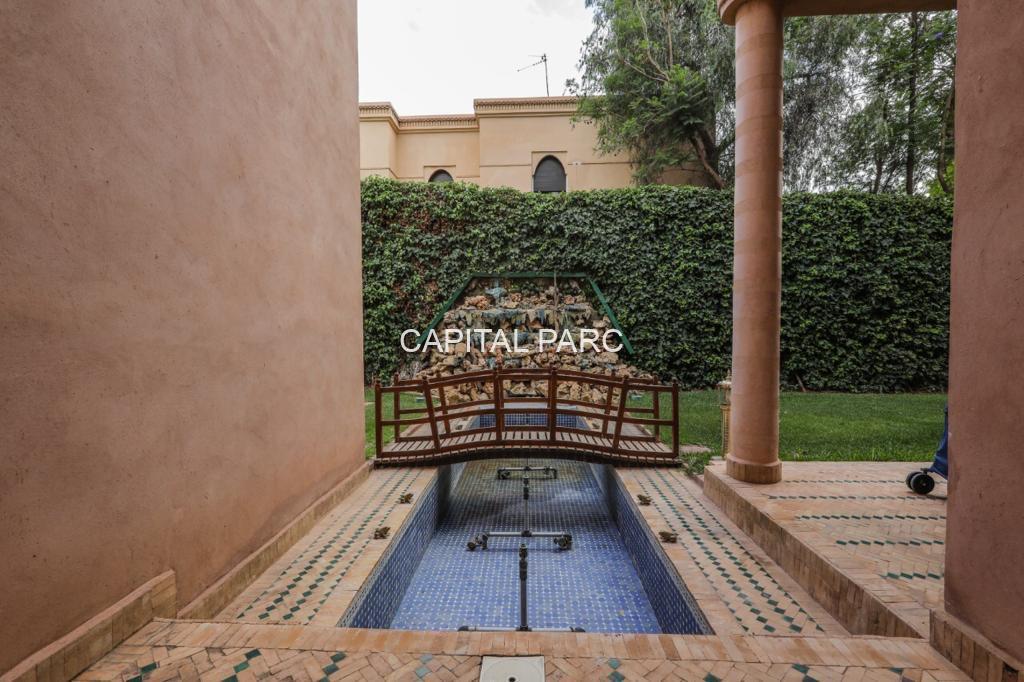 975a01cb 18ec 464d 9b10 9bb719dc2409