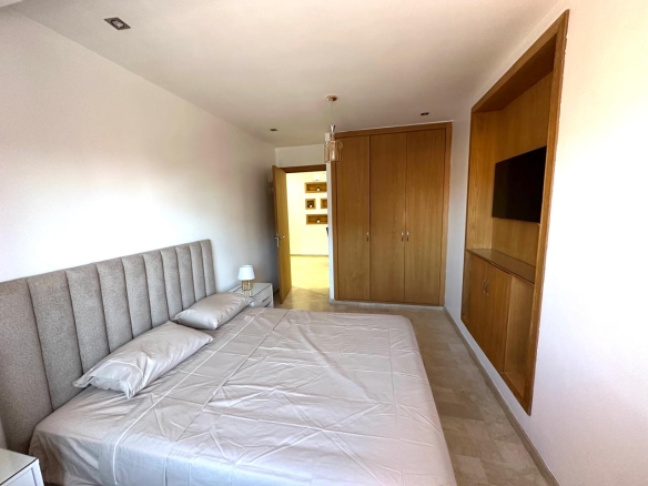 b90bae49 760d 4272 85d6 e198e5ea4587