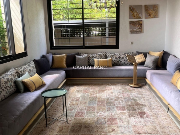 c2e6b057 e490 466a 8b7a 54f3cc9d6eda