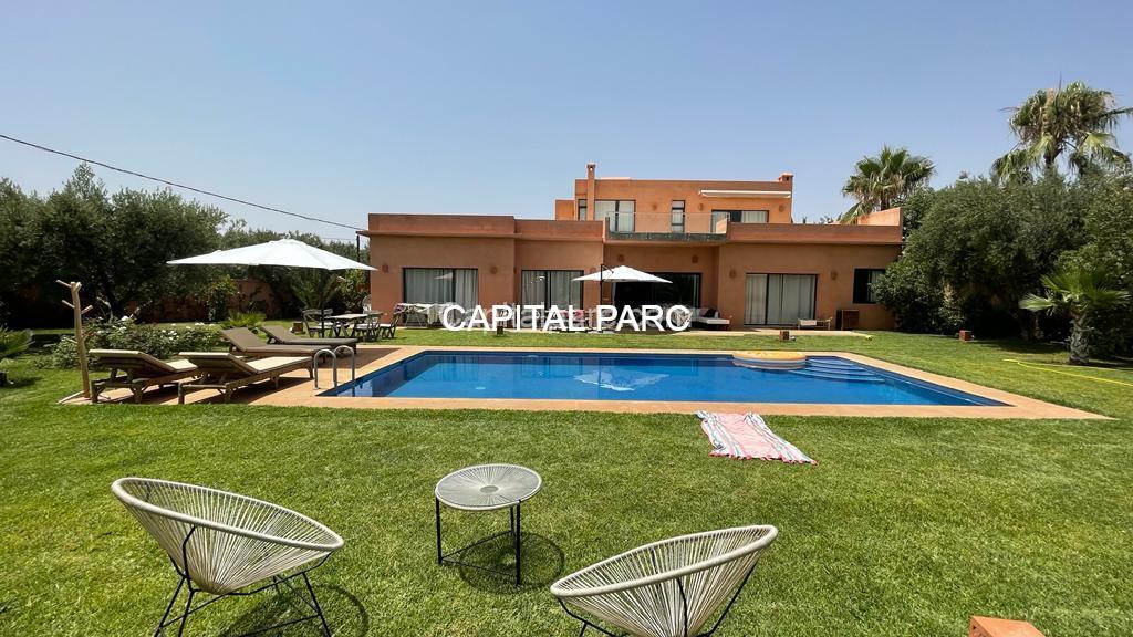 capitalparc_belle-villa-avec-piscine_24774