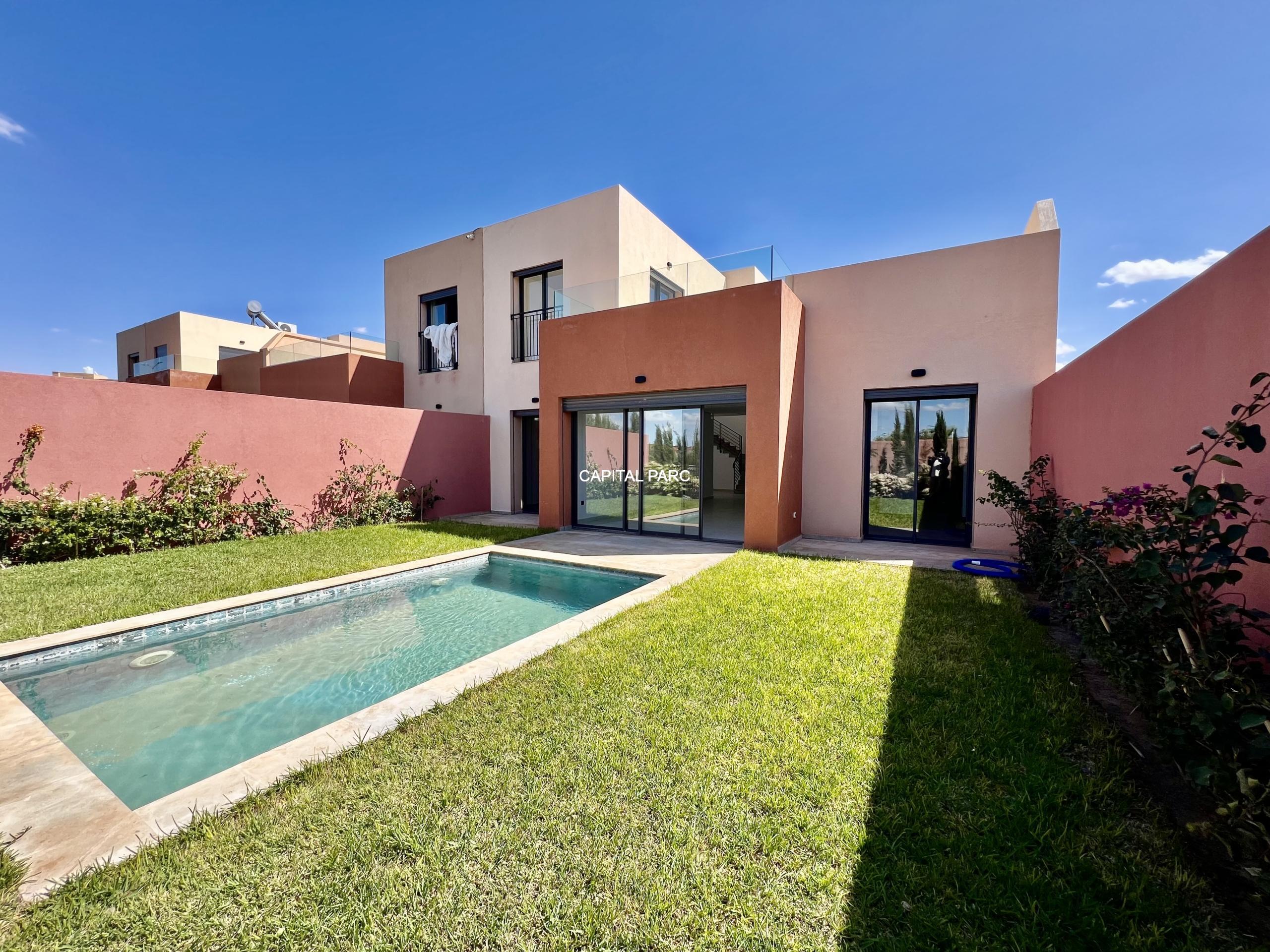 capitalparc_splendide-petite-villa-avec-piscine_31255