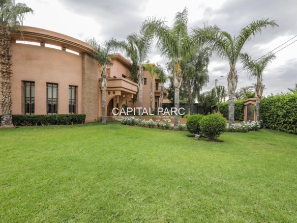 e6713fe9 a065 4e45 bbee 4d3917b34899