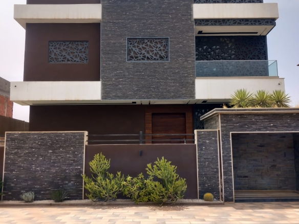 f1a13bfb 765b 44bc b7f5 3efbb84b3ad4