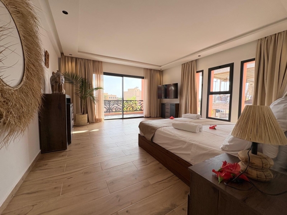 82463a59 17ee 401a ae50 31606174936d