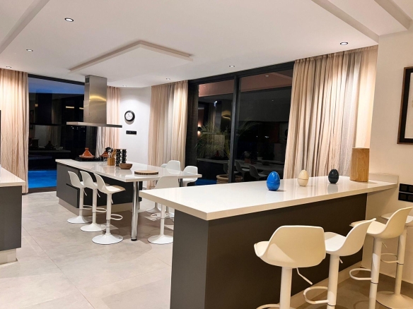 83713a6d ce2c 4eae 953c accf4e952486