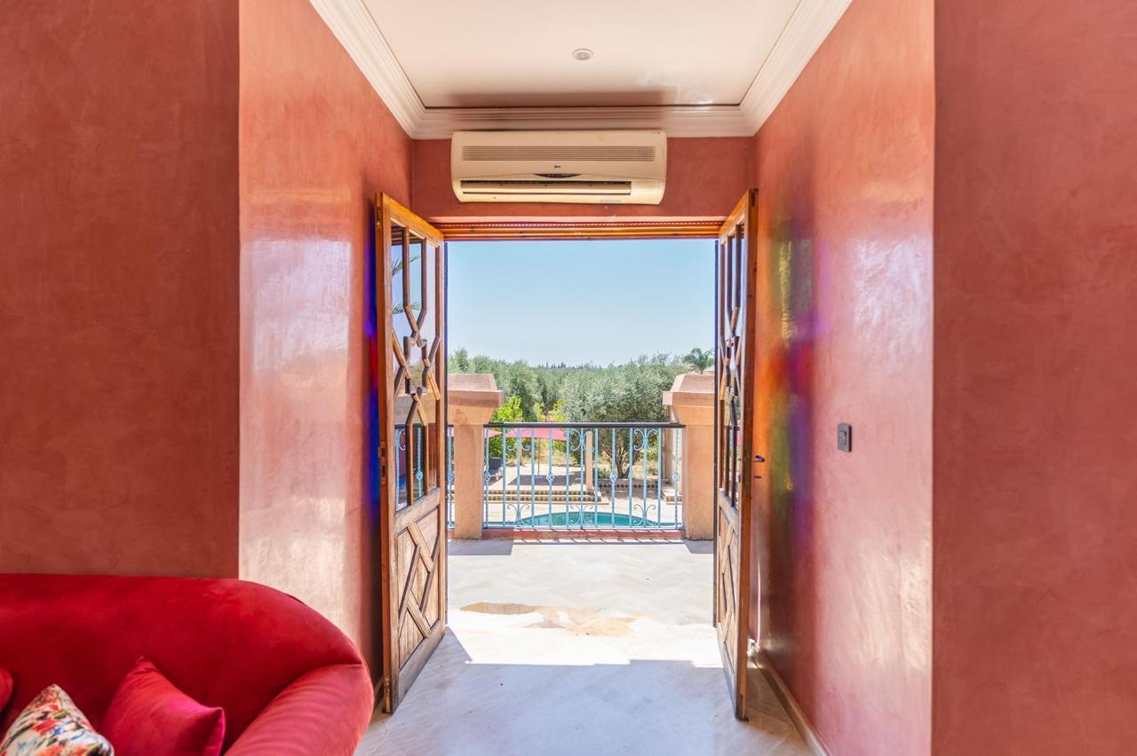 e1712800 640b 4787 8a65 ddd59a80101a