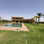 Vente : villa moderne avec piscine
