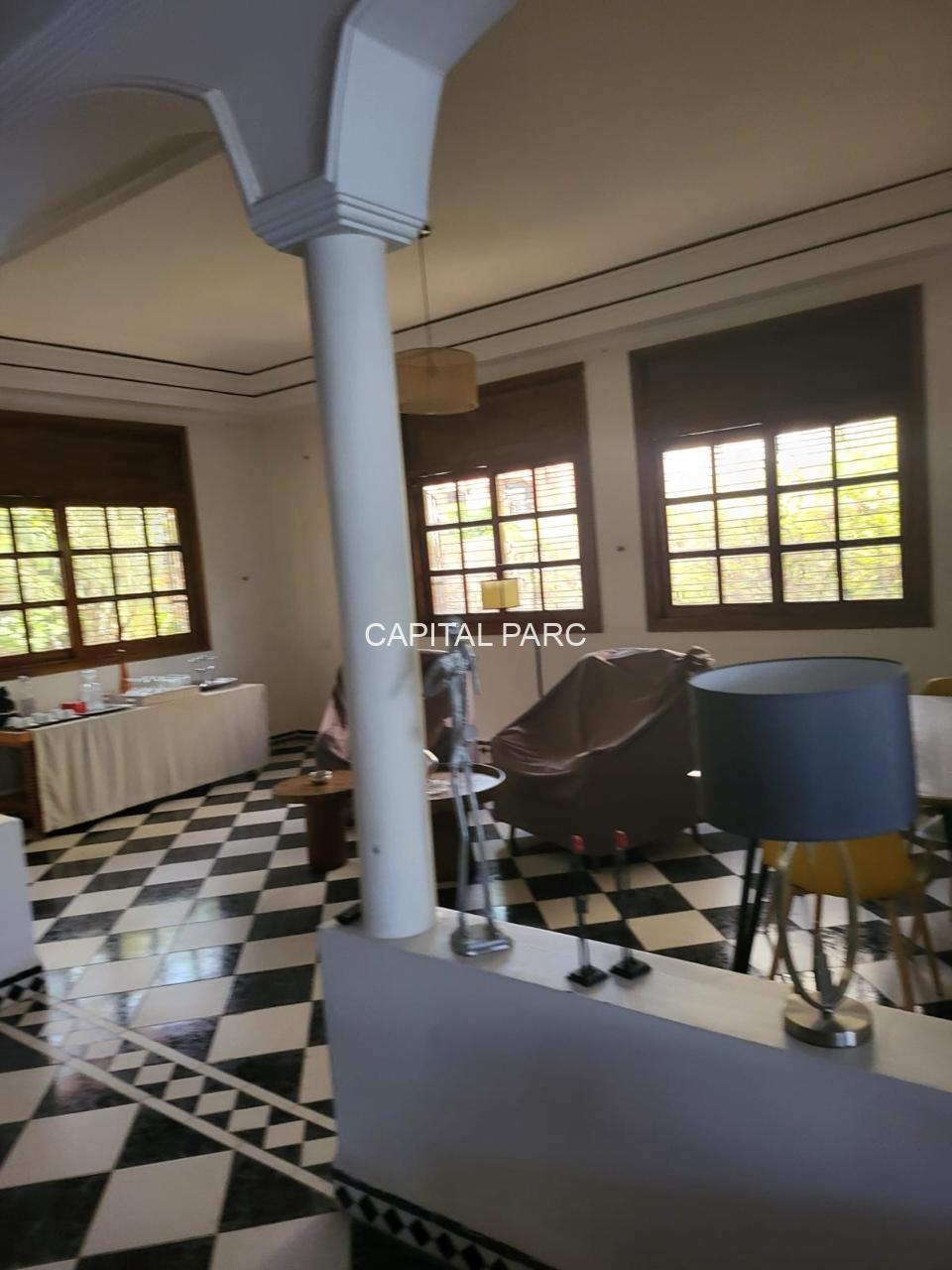 3dbdbc09 aaed 41ae a3c5 8cd5636bae5b