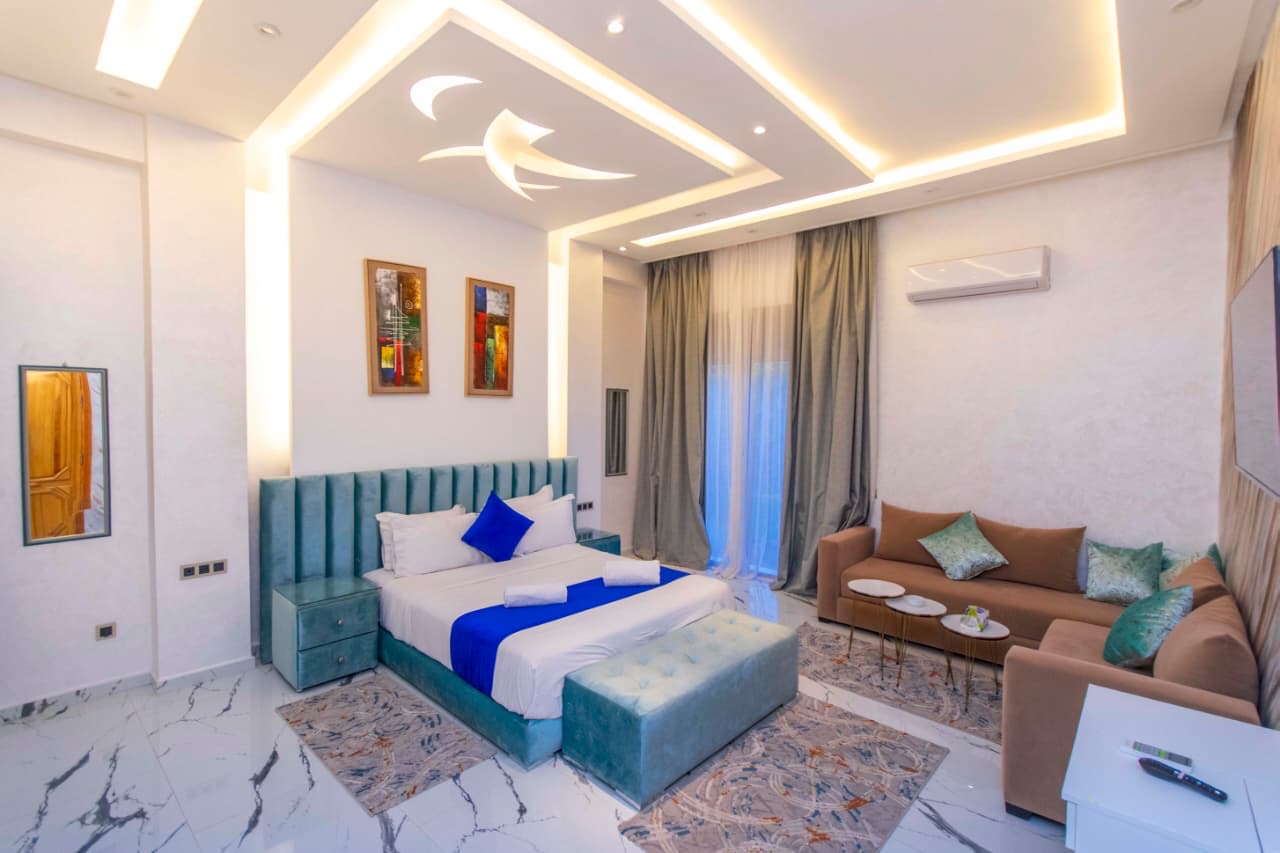 2a56b41c 151b 4489 976c 45af70183f43