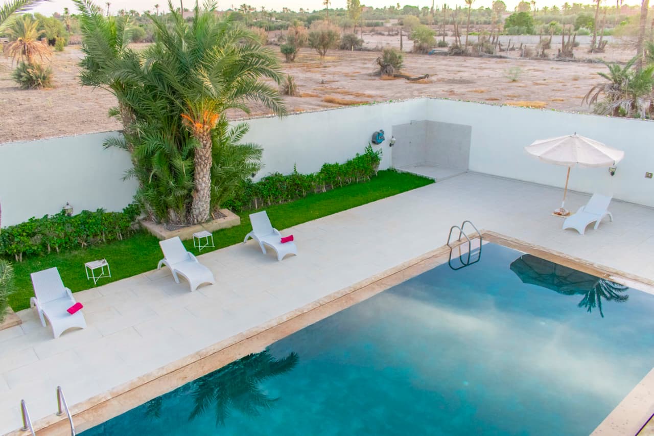 3f00ee28 3999 4166 a273 ce5ff43b55c2