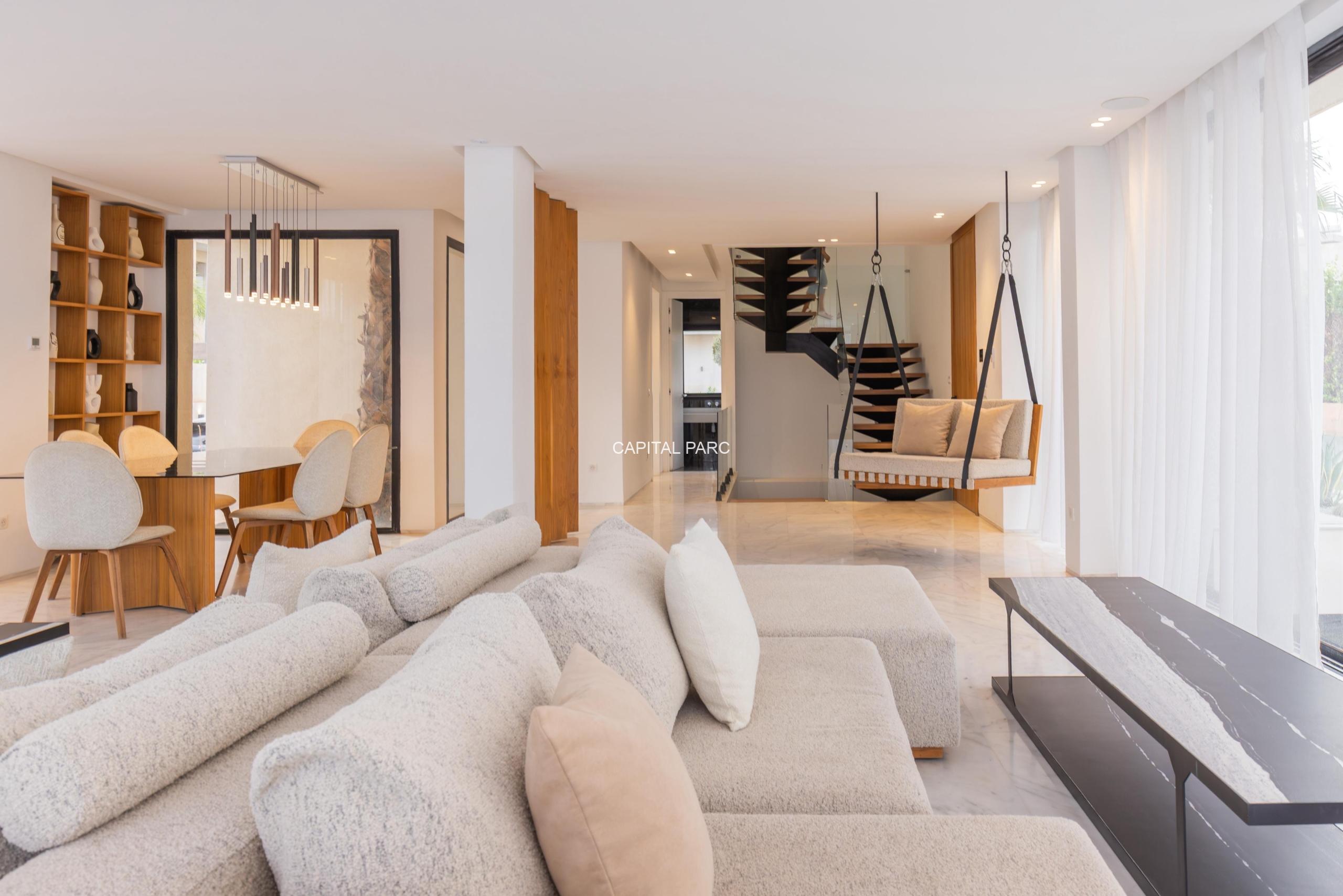 68b714a9 b73a 419c b9b6 5d64d0bcedcf