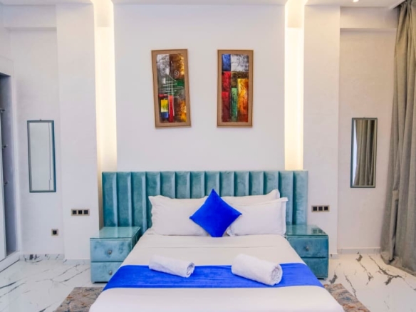 8e1c625b 4a4d 4acb b56e 406f0cdd0411