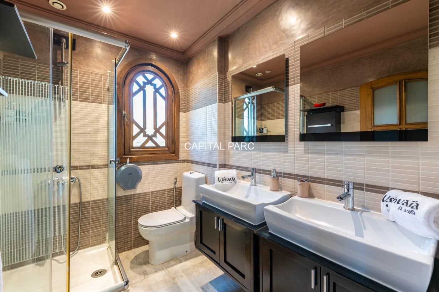 984ad7e8 73bd 4f2a 8303 fe11e60c6dce