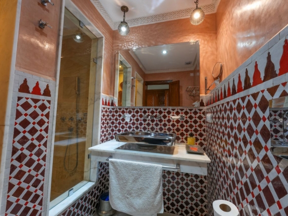 f6213cf8 ba06 47e4 88d1 b3944bbf068b